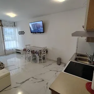 Studio-apartman Ella Apartmán