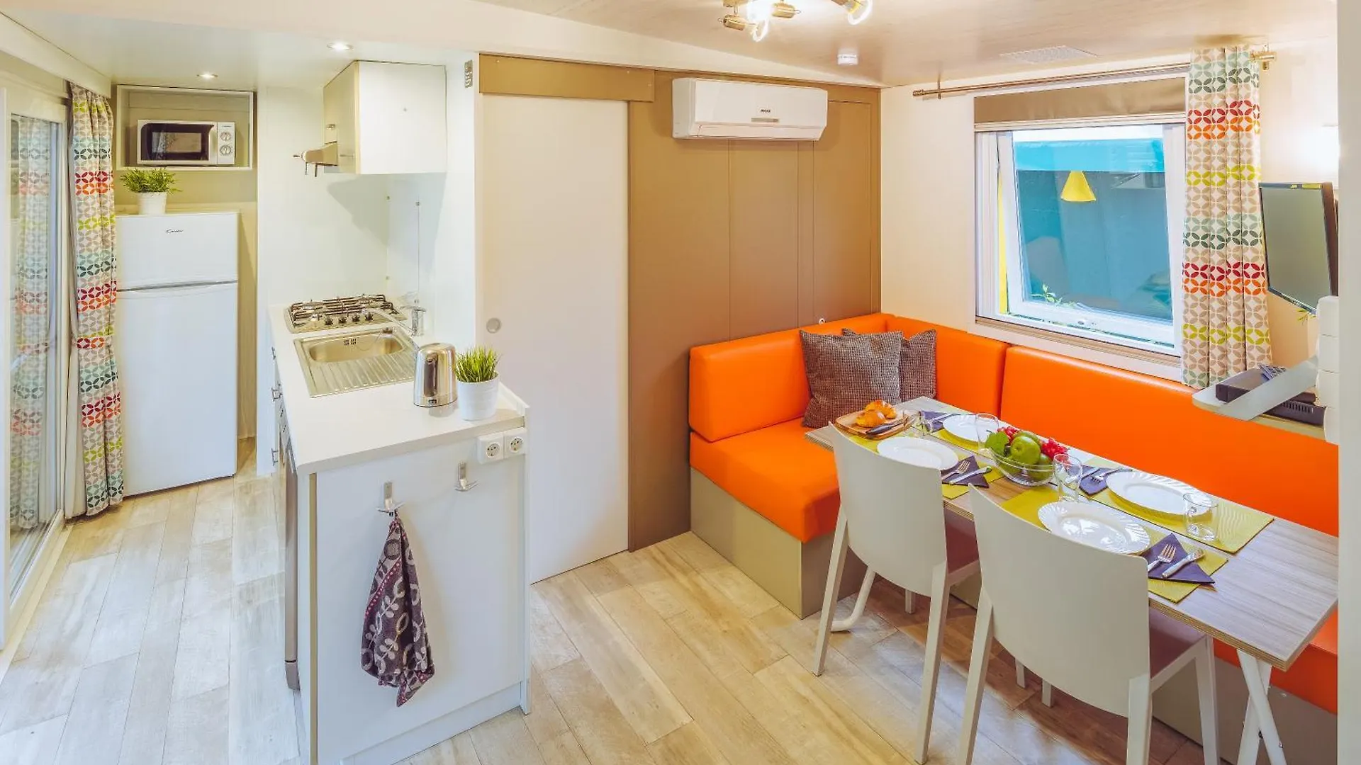 Camping Bijela Uvala - Roan Porec Campsite